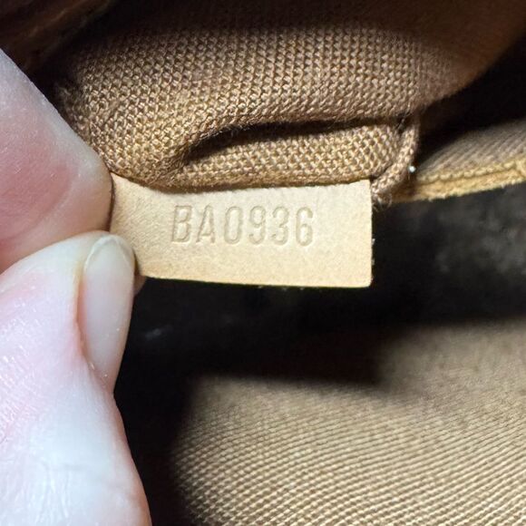 ✅AUTHENTIC✅LOUIS VUITTON ALMA PM - Picture 11 of 17